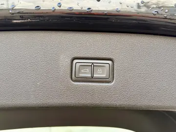 AUDI Q5 Sportback 45 TFSI quattro S line Virtual AHK