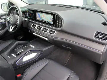 MERCEDES-BENZ GLE 300 d 4M AMG