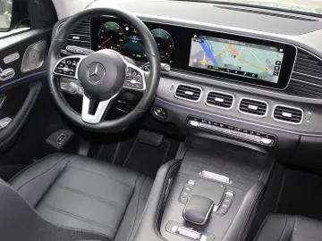 MERCEDES-BENZ GLE 300 d 4M AMG