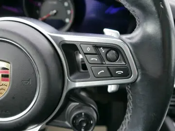 Porsche Cayenne Coupé  LED SZH KAMERA AHK