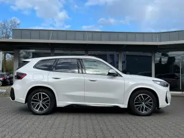 BMW X1 18i sDrive M-Sport AHK Alcantara WR CarPlay
