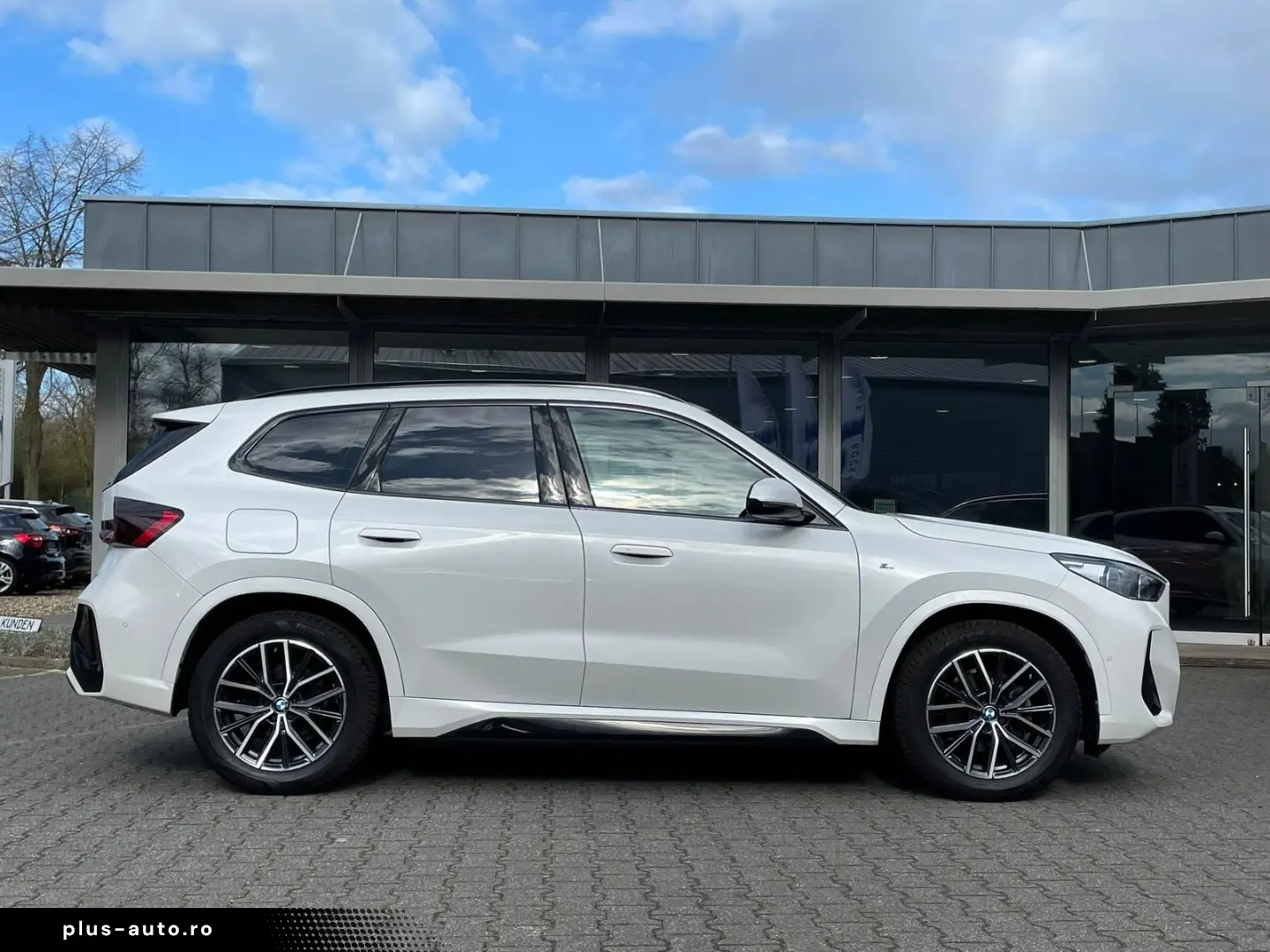 BMW X1 18i sDrive M-Sport AHK Alcantara WR CarPlay