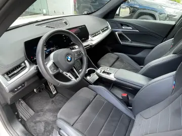 BMW X1 18i sDrive M-Sport AHK Alcantara WR CarPlay