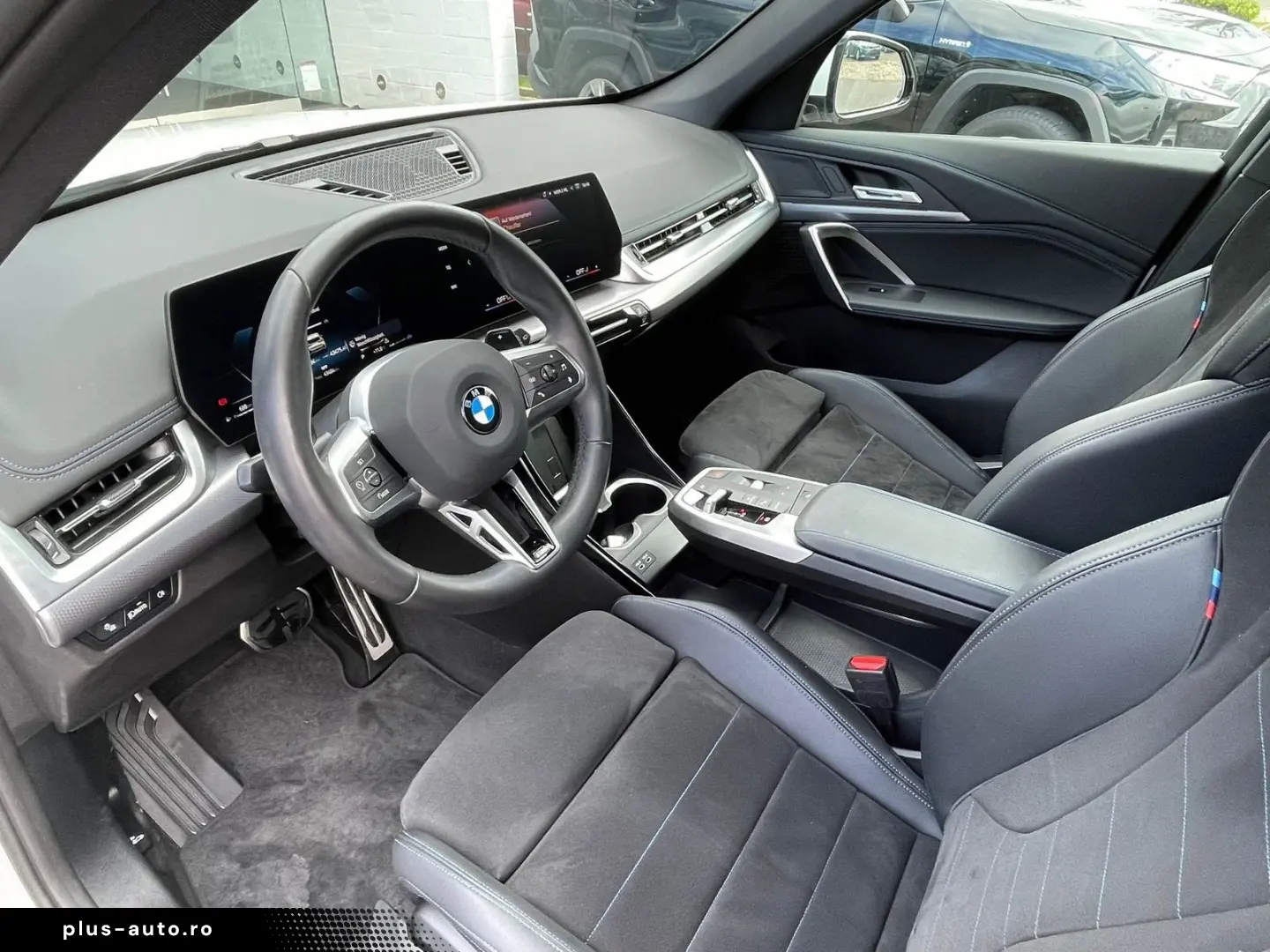 BMW X1 18i sDrive M-Sport AHK Alcantara WR CarPlay