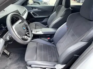 BMW X1 18i sDrive M-Sport AHK Alcantara WR CarPlay