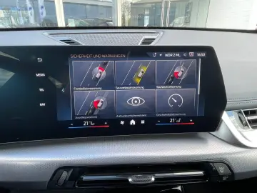 BMW X1 18i sDrive M-Sport AHK Alcantara WR CarPlay