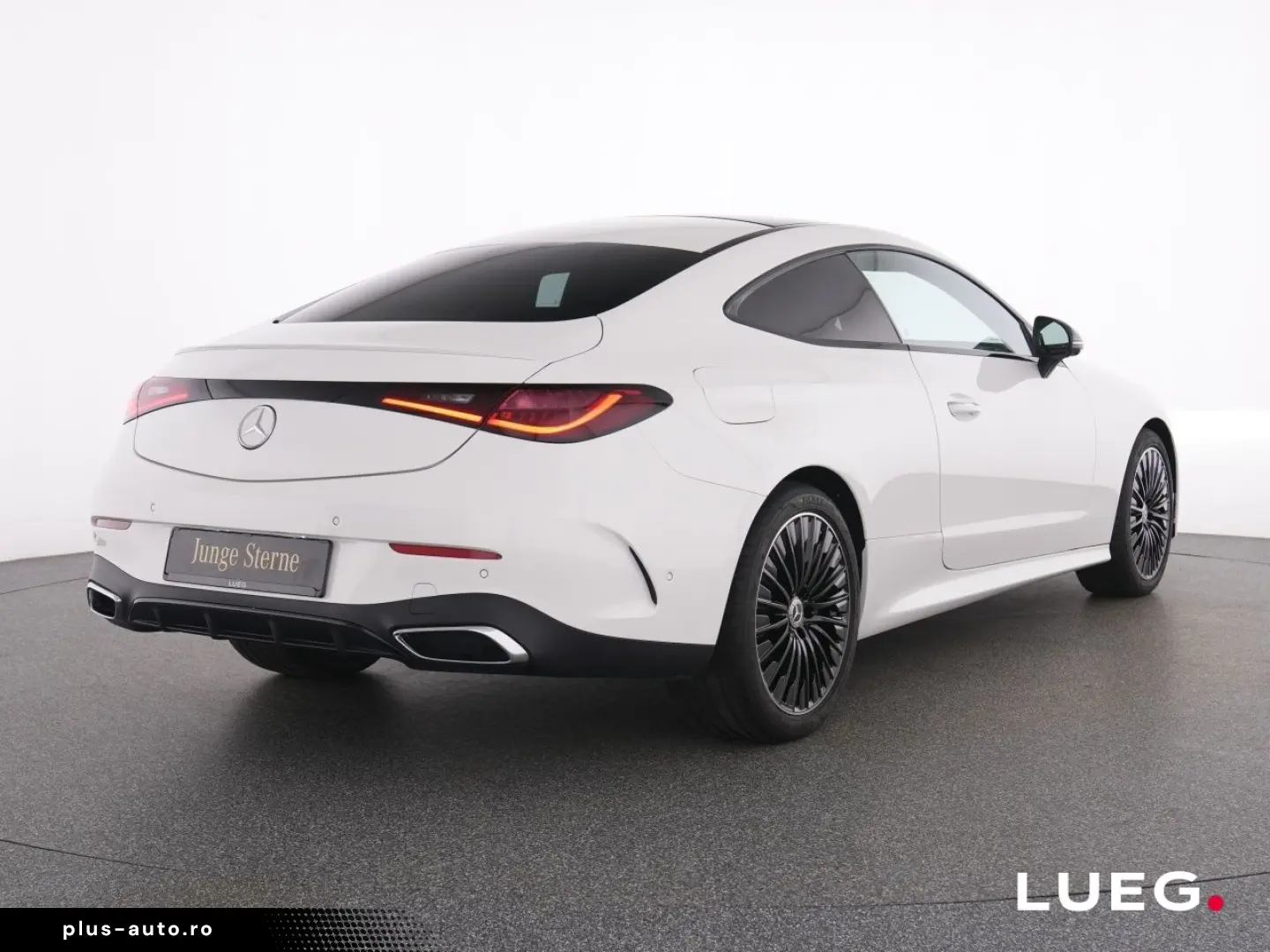 MERCEDES-BENZ CLE 220 d Coupé AMG MBUX DLight Pano Night 360