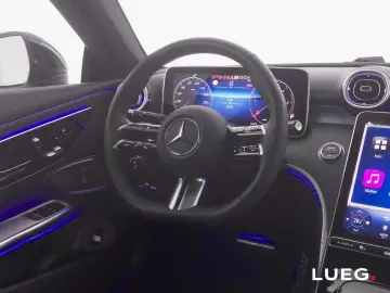 MERCEDES-BENZ CLE 220 d Coupé AMG MBUX DLight Pano Night 360