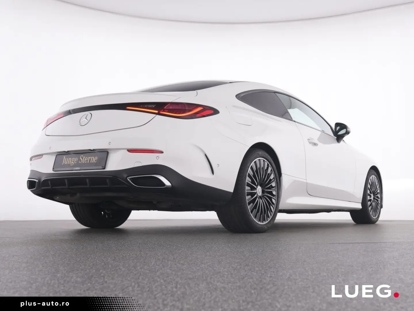 MERCEDES-BENZ CLE 220 d Coupé AMG MBUX DLight Pano Night 360