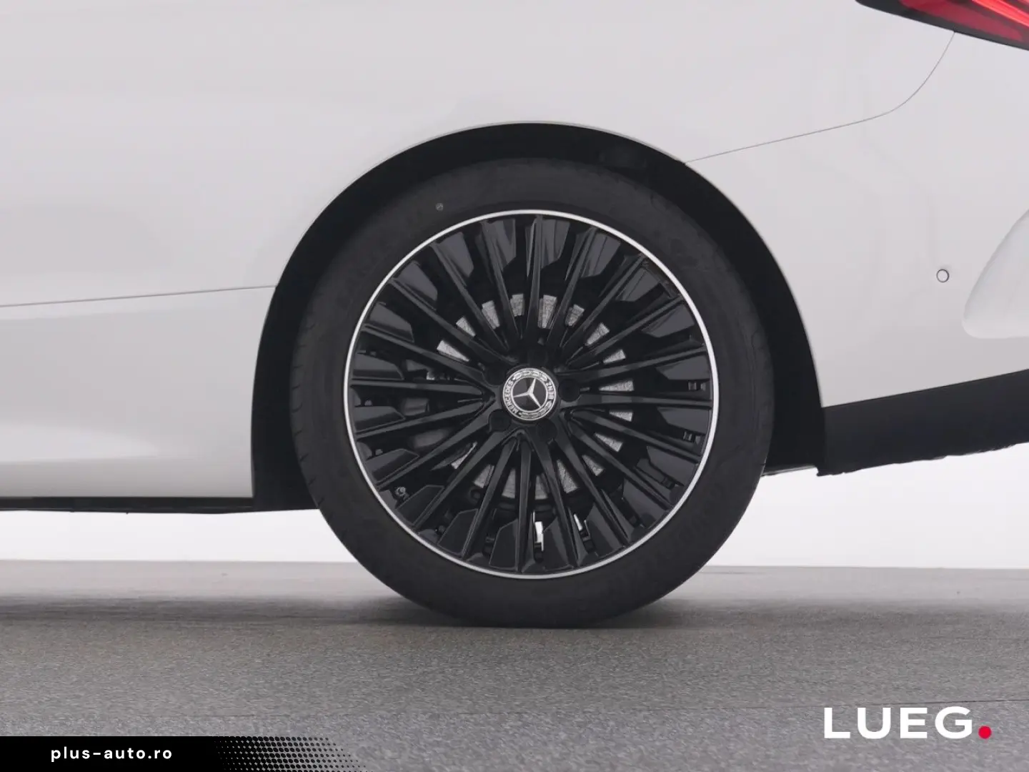 MERCEDES-BENZ CLE 220 d Coupé AMG MBUX DLight Pano Night 360