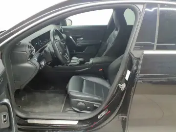 MERCEDES-BENZ CLA 250 e 8G-Progressive Beam MBUX