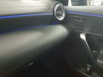 MERCEDES-BENZ CLA 250 e 8G-Progressive Beam MBUX