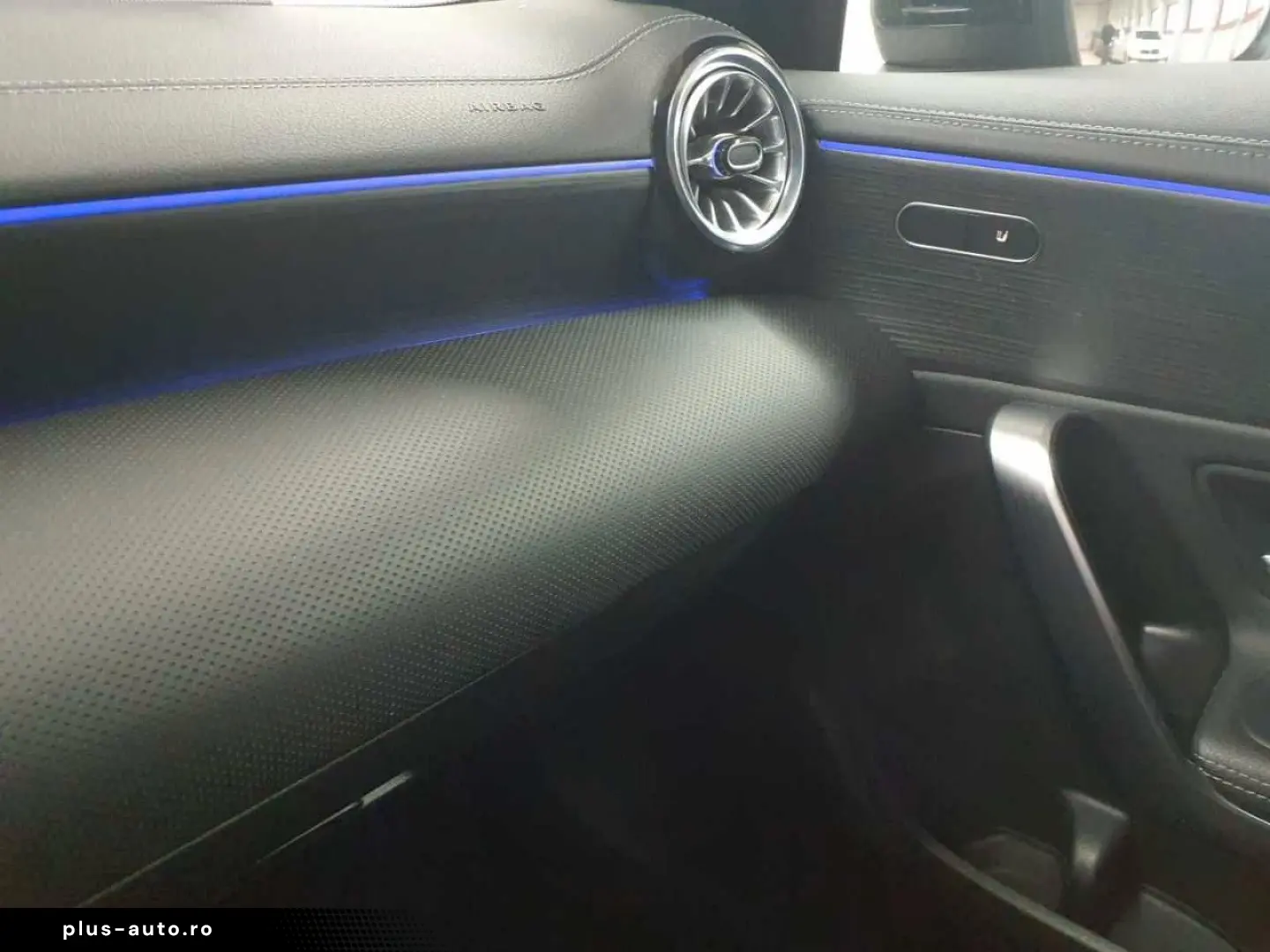 MERCEDES-BENZ CLA 250 e 8G-Progressive Beam MBUX