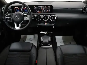 MERCEDES-BENZ CLA 250e Coupe Progressive Navi Kamera