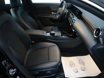MERCEDES-BENZ CLA 250e Coupe Progressive Navi Kamera