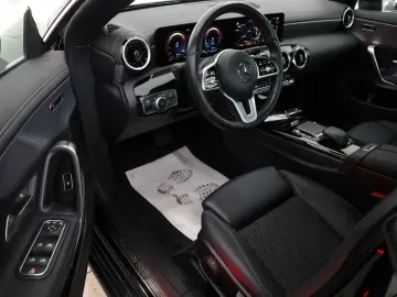 MERCEDES-BENZ CLA 250e Coupe Progressive Navi Kamera