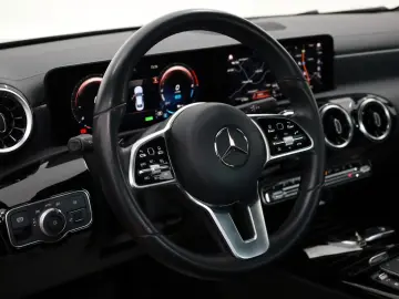 MERCEDES-BENZ CLA 250e Coupe Progressive Navi Kamera