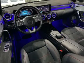 MERCEDES-BENZ CLA 180 AMG-LINE AMBIENTE KAMERA NIGHT