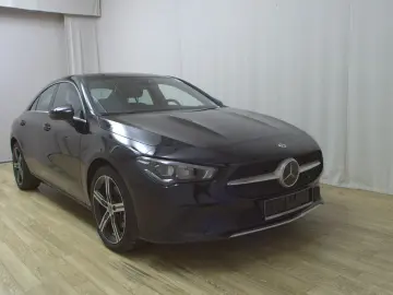 MERCEDES-BENZ CLA 200 d Progressive MBUX LED Distronic