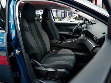 Peugeot 5008 Gen-Ii-2016