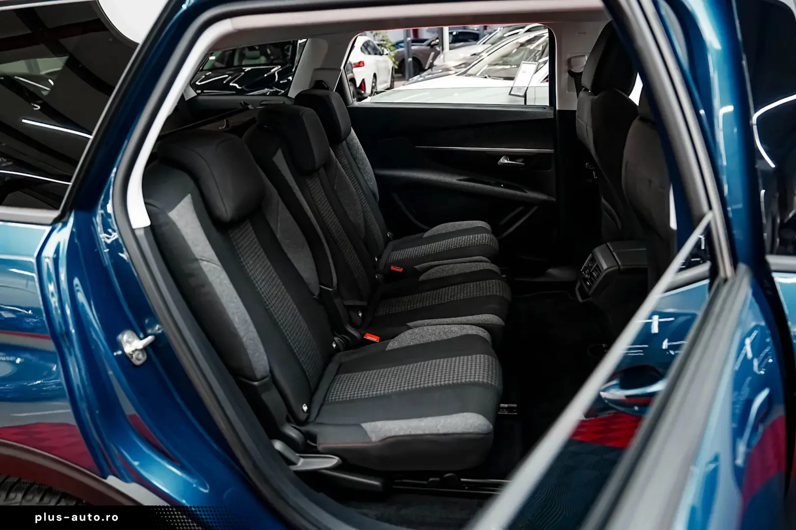 Peugeot 5008 Gen-Ii-2016