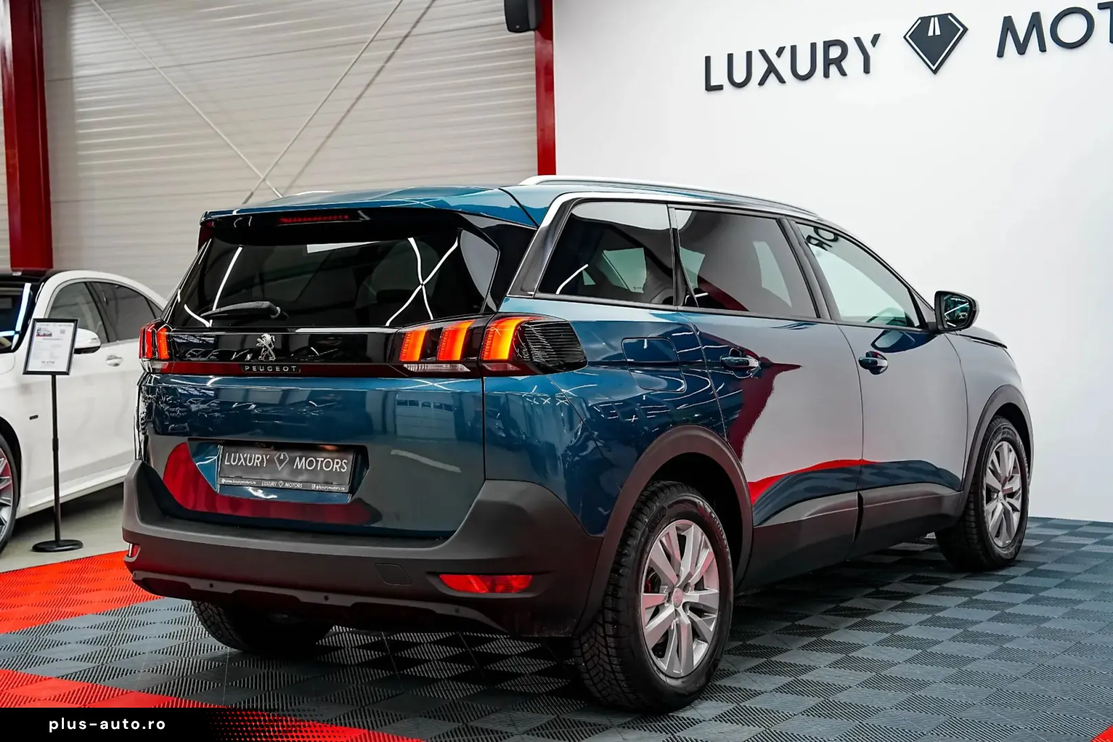 Peugeot 5008 Gen-Ii-2016