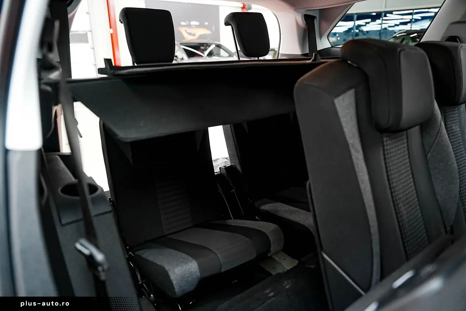 Peugeot 5008 Gen-Ii-2016