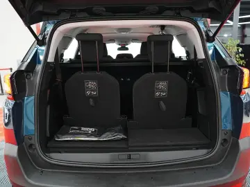 Peugeot 5008 Gen-Ii-2016
