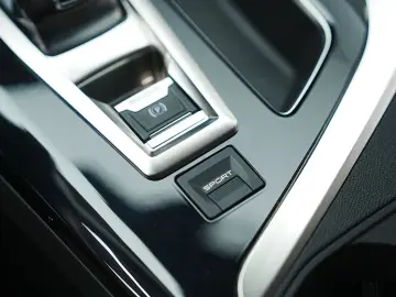 Peugeot 5008 Gen-Ii-2016