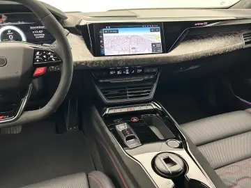 AUDI RS e-tron GT performance quattro Navi Matrix Alu