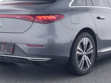 MERCEDES-BENZ EQE 300 Premium Plus HyperScreen Massage