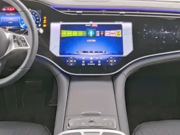 MERCEDES-BENZ EQE 300 Premium Plus HyperScreen Massage