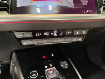 AUDI Q4 e-tron 45 Advanced quattro WÄRMEPUMPE