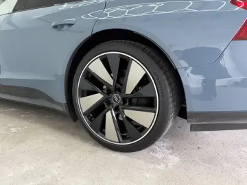 AUDI e-tron GT quattro Audi Exclusive PANO ACC SPORTS