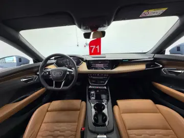 AUDI e-tron GT quattro Audi Exclusive PANO ACC SPORTS