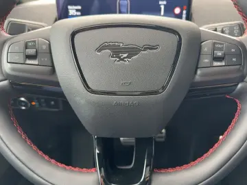 FORD MUSTANG MACH-E Premium AWD 360  Glasdach LED