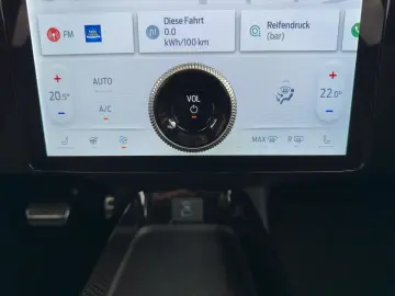 FORD MUSTANG MACH-E Premium AWD 360  Glasdach LED