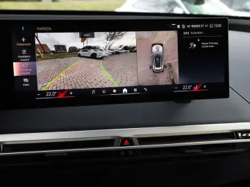 BMW iX xDrive40 Edition Sport Suite Pano Luft Laser