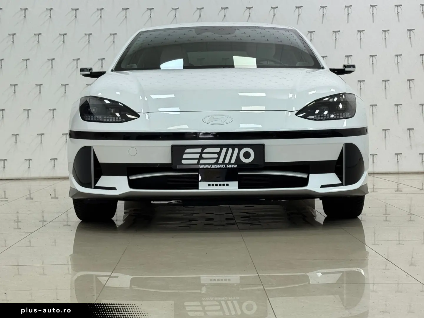 HYUNDAI IONIQ 6 77 4kWh 325ps 4WD Uniq 360 K BOSE NAV Qi