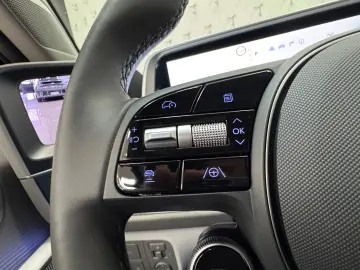 HYUNDAI IONIQ 6 77 4kWh 325ps 4WD Uniq 360 K BOSE NAV Qi