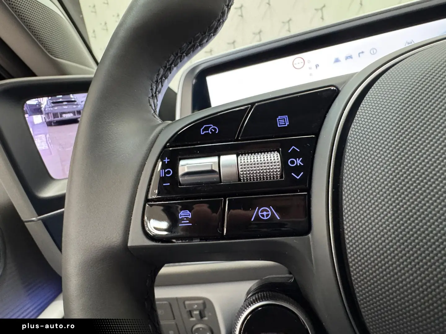 HYUNDAI IONIQ 6 77 4kWh 325ps 4WD Uniq 360 K BOSE NAV Qi