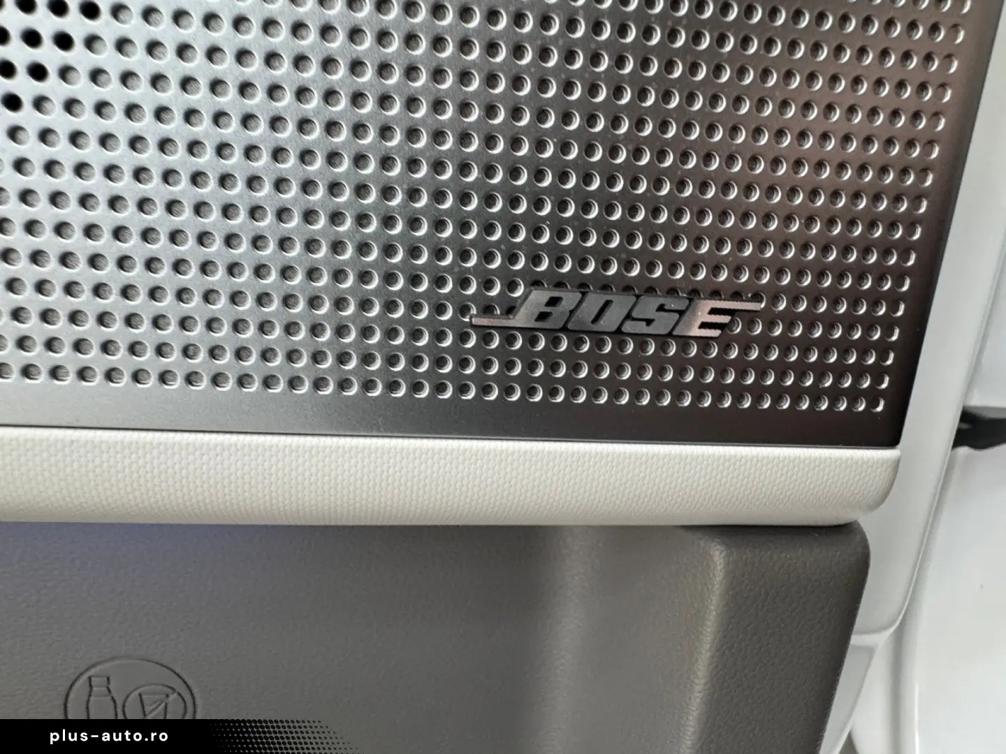 HYUNDAI IONIQ 6 77 4kWh 325ps 4WD Uniq 360 K BOSE NAV Qi