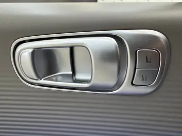 HYUNDAI IONIQ 6 77 4kWh 325ps 4WD Uniq 360 K BOSE NAV Qi