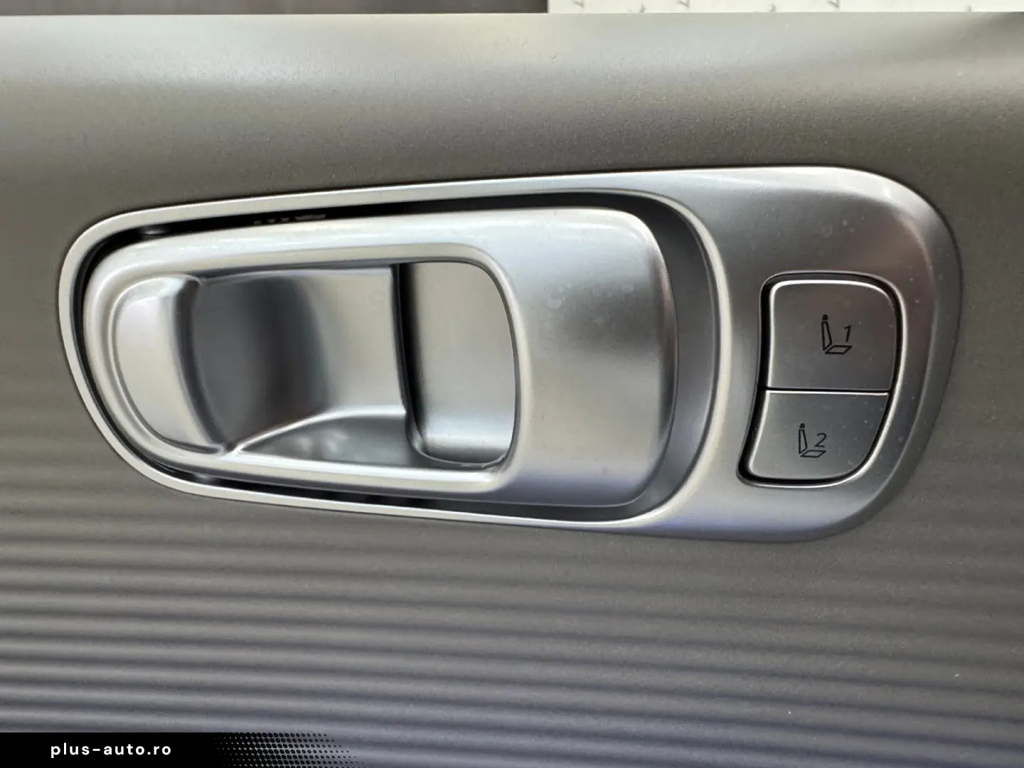 HYUNDAI IONIQ 6 77 4kWh 325ps 4WD Uniq 360 K BOSE NAV Qi