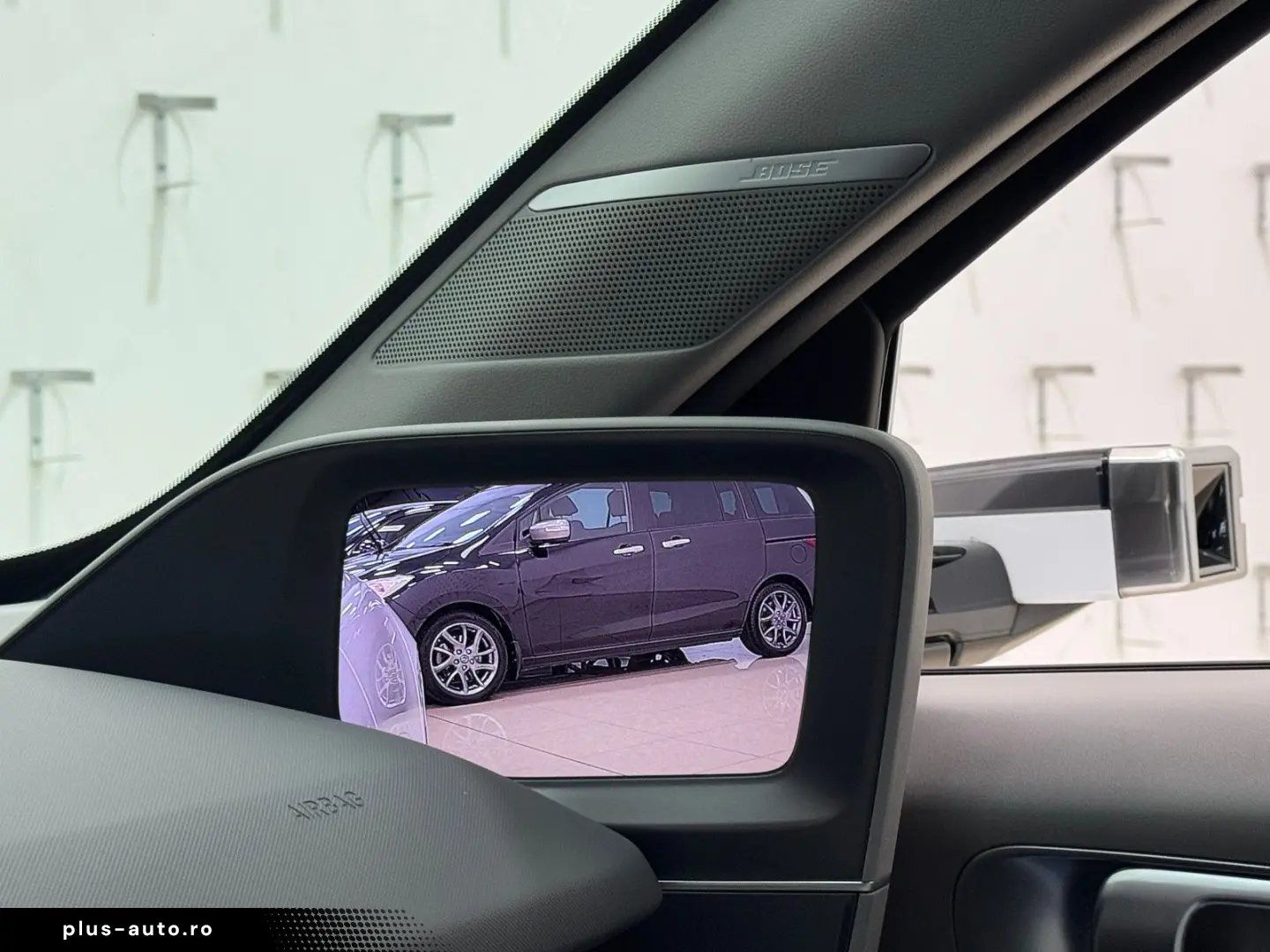 HYUNDAI IONIQ 6 77 4kWh 325ps 4WD Uniq 360 K BOSE NAV Qi