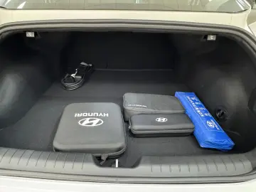 HYUNDAI IONIQ 6 77 4kWh 325ps 4WD Uniq 360 K BOSE NAV Qi