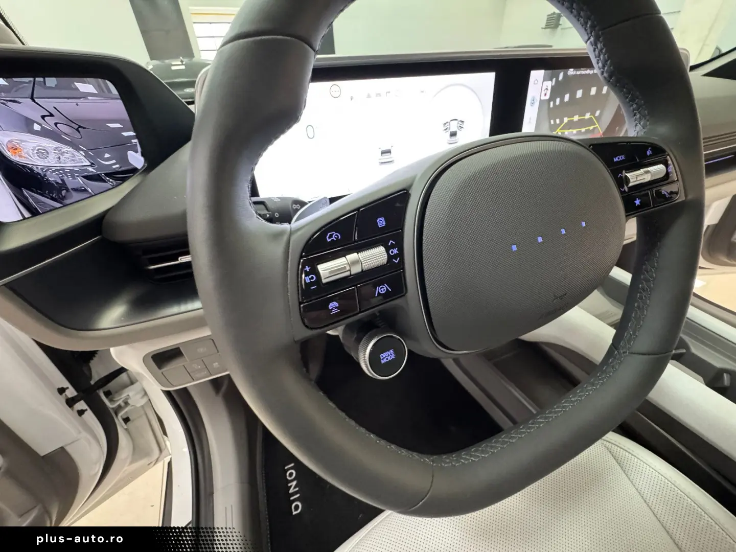 HYUNDAI IONIQ 6 77 4kWh 325ps 4WD Uniq 360 K BOSE NAV Qi