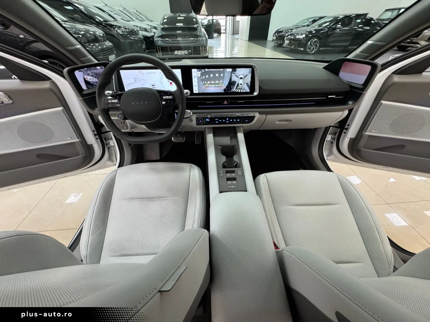 HYUNDAI IONIQ 6 77 4kWh 325ps 4WD Uniq 360 K BOSE NAV Qi