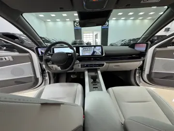 HYUNDAI IONIQ 6 77 4kWh 325ps 4WD Uniq 360 K BOSE NAV Qi
