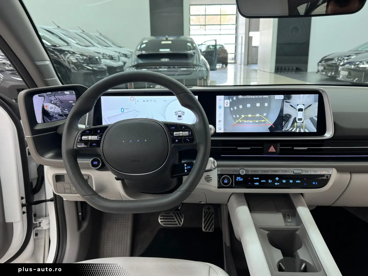 HYUNDAI IONIQ 6 77 4kWh 325ps 4WD Uniq 360 K BOSE NAV Qi